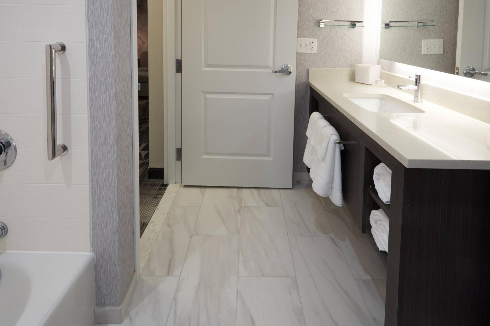 Residence Inn Richmond Midtown/Glenside Dumbarton Eksteriør billede